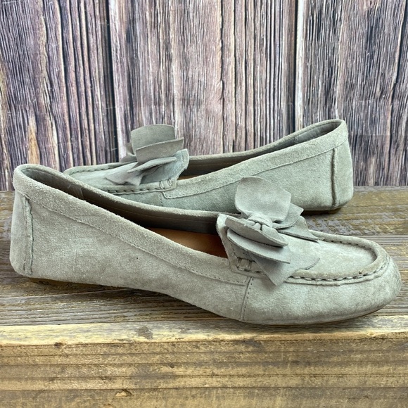 Women's UGG Australia Lilliana Grey Fixed Bow Suede Flats loafers - Picture 5 of 11